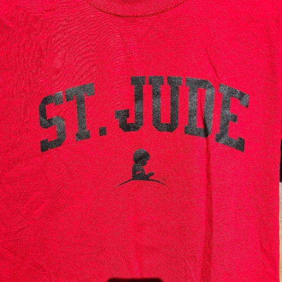 100% profit going to St. Jude Heather Red Sz Small NWOT      Price Firm - Picture 4 of 5